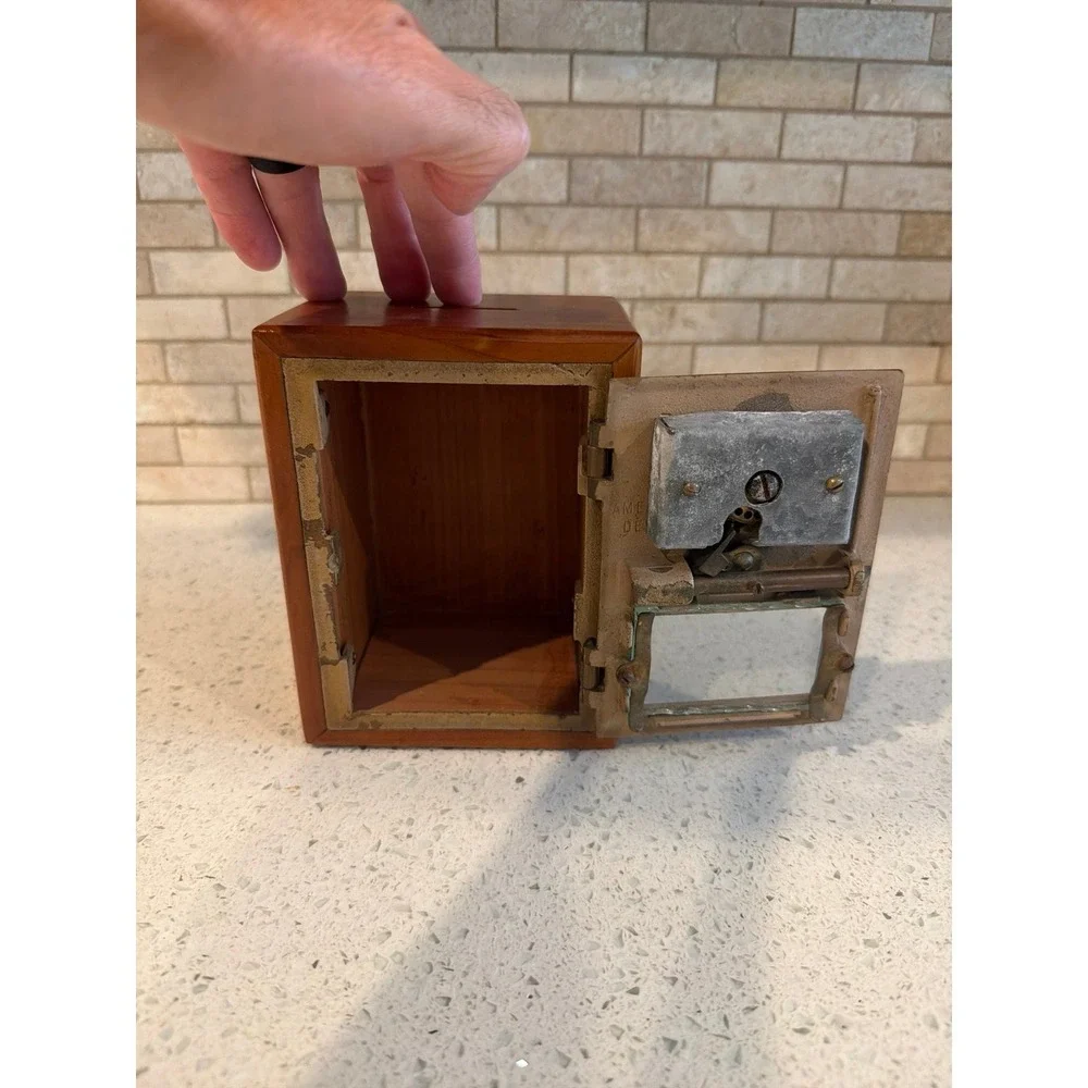 Vintage Wooden Bank Safe Coin‎ Bank Combination Lock Money Box Desktop Safe